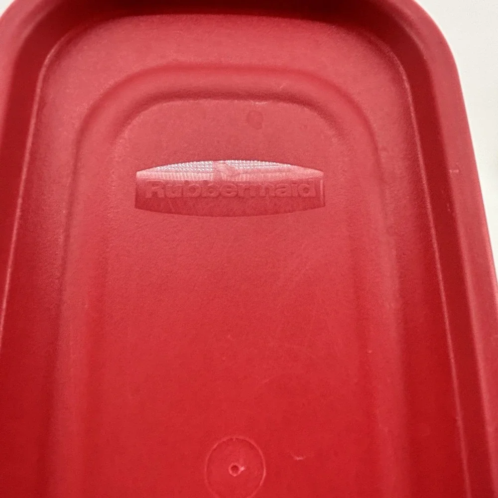 Rubbermaid Red‎ 21 Cup Modular Dry Food Container with Lid